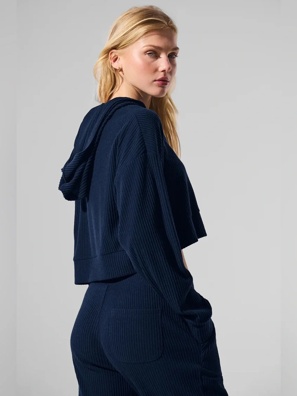 ALO Yoga Muse Hoodie and Sweatpant in Navy Small